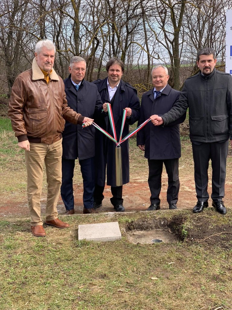 ipari par alapkőletétel 06